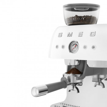 Кофеварка рожковая SMEG EGF03WHEU