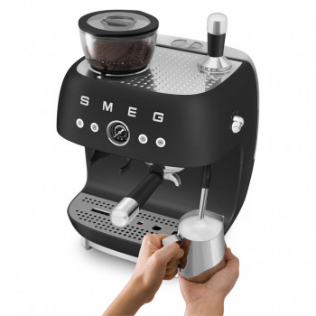 Кофеварка рожковая SMEG EGF03BLMEU